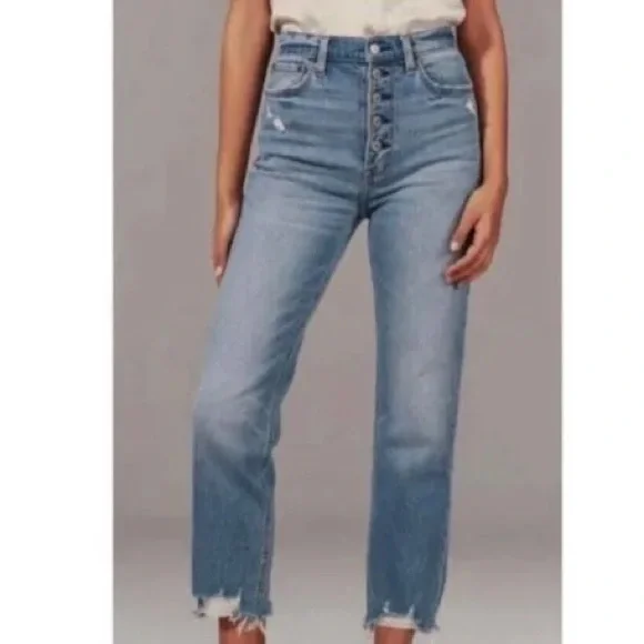 Abercrombie and Fitch Ultra High Rise Ankle Straight Button Front Jeans - Picture 4 of 4